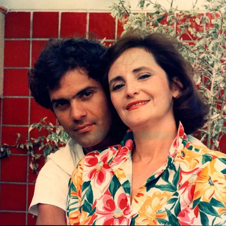 Cazuza e a mãe Lucinha Araújo
