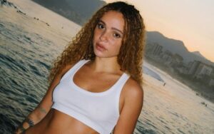 leticia-vieira_fixed_large